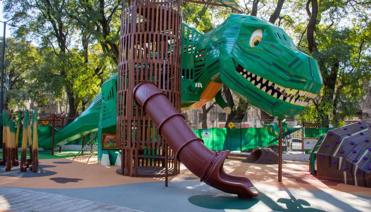Plaza del T-Rex – Parque Patricios