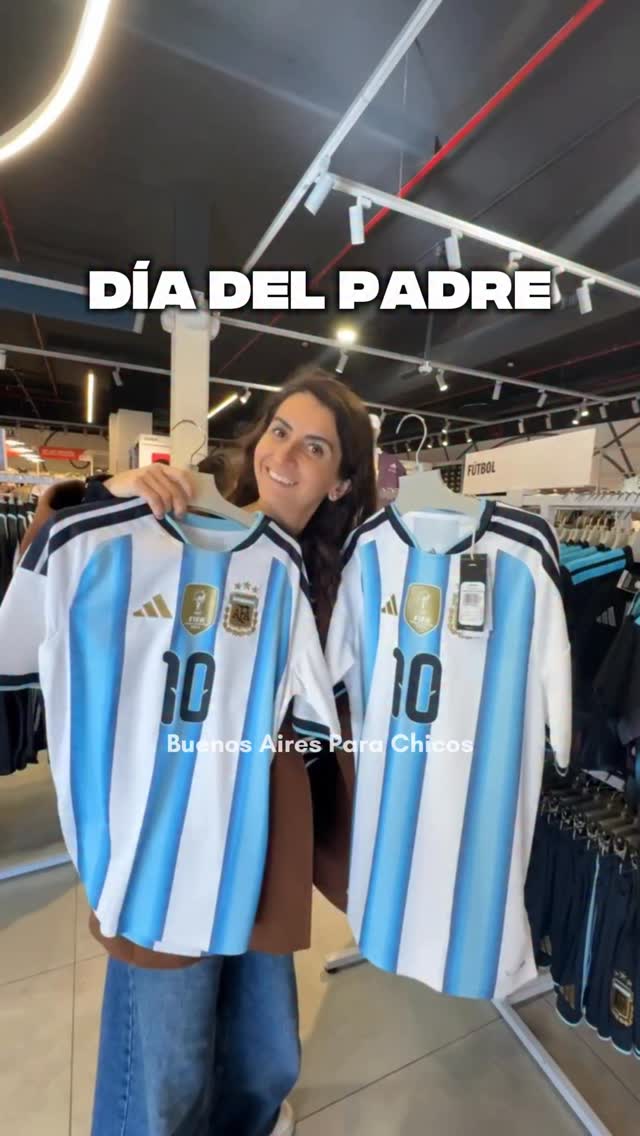 🎁 ¿Todavía no compraste el regalo del Día del Padre?En Distrito Arcos podés encontrar precios de outlet en marcas que normalmente encontrás en un shopping, pero en un entorno al aire libre y con muchísimas opciones para recorrer.Además, del 18 al 20 de junio hay 3x2 en locales adheridos.Y el viernes 19 y sábado 20, si hacés compras por $20.000 o más, podés cargar tu factura en Appa! para participar por premios de distintas marcas, Appa! gifts, merchandising y otras sorpresas.📍 Distrito Arcos
📲 Registrate gratis en Appa! para participarEspero que te sirva el dato ❤️#BuenosAiresParaChicos #DiaDelPadre #DistritoArcos #ShoppingAlAireLibre #IdeasParaRegalar